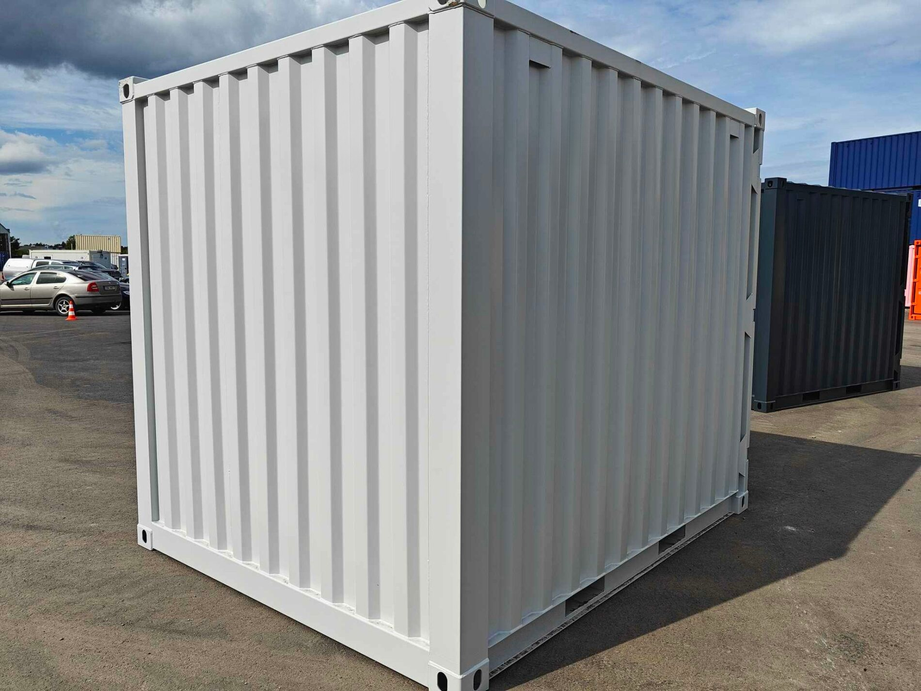 Contenedor de 10 Pies – Compacto, Robusto y Versátil