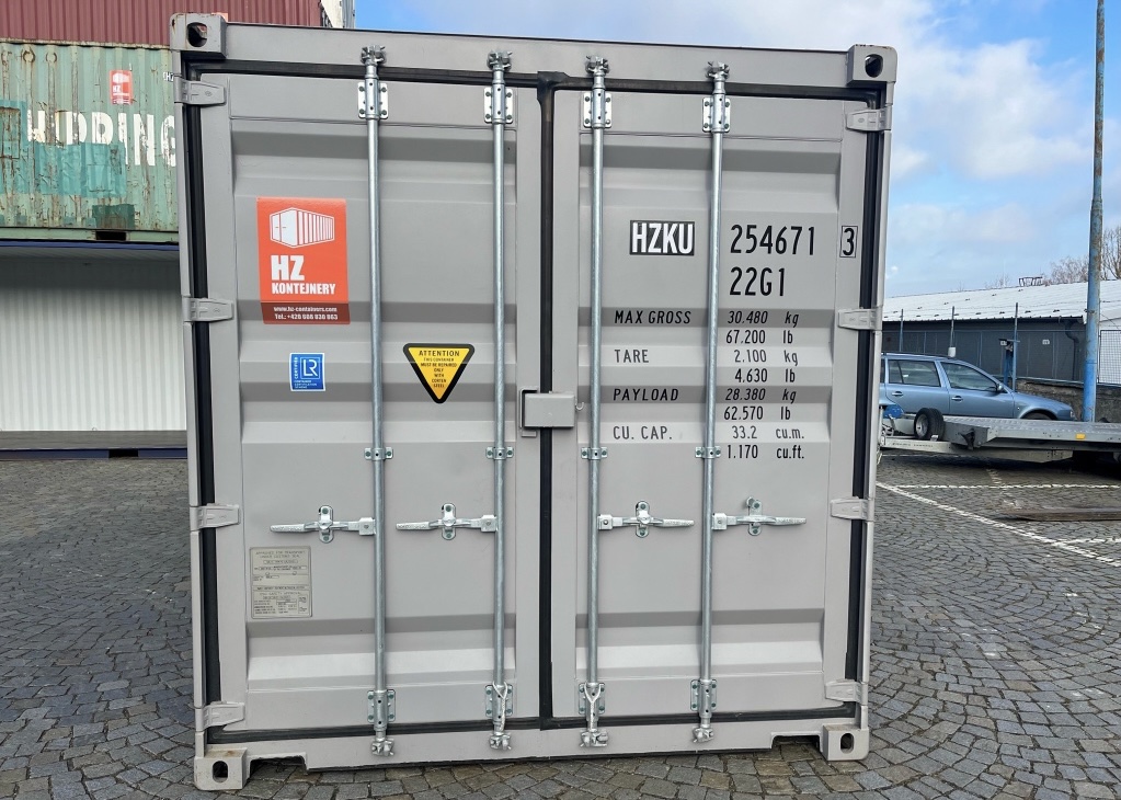 Contenedor Gris 20 Pies – IICL‑6 Número: HZKU 254671‑3